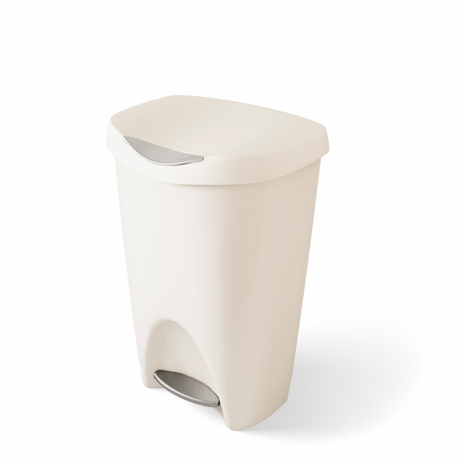 Brim Step On Trash Can
